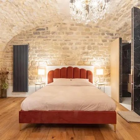 Luxury Countryside House Heart Of Historic Marais * Paris