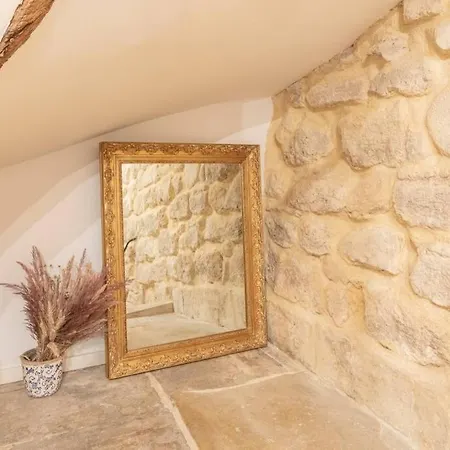 Luxury Countryside House Heart Of Historic Marais Paris
